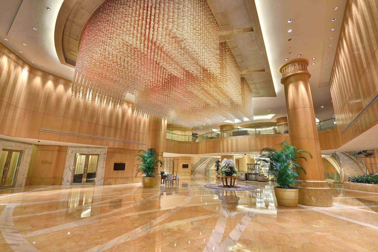 One World Hotel 5*