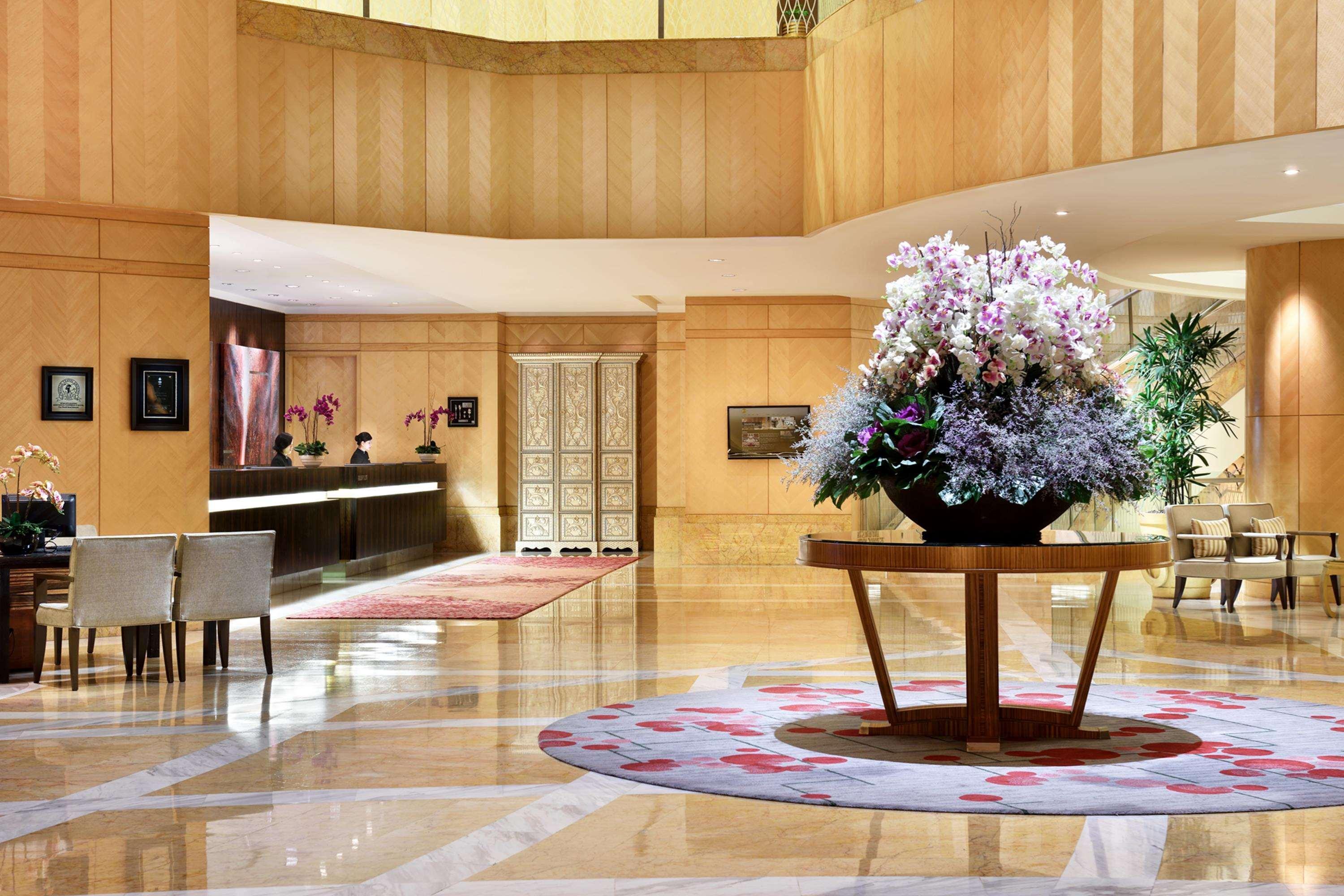 Hotel One World 5*