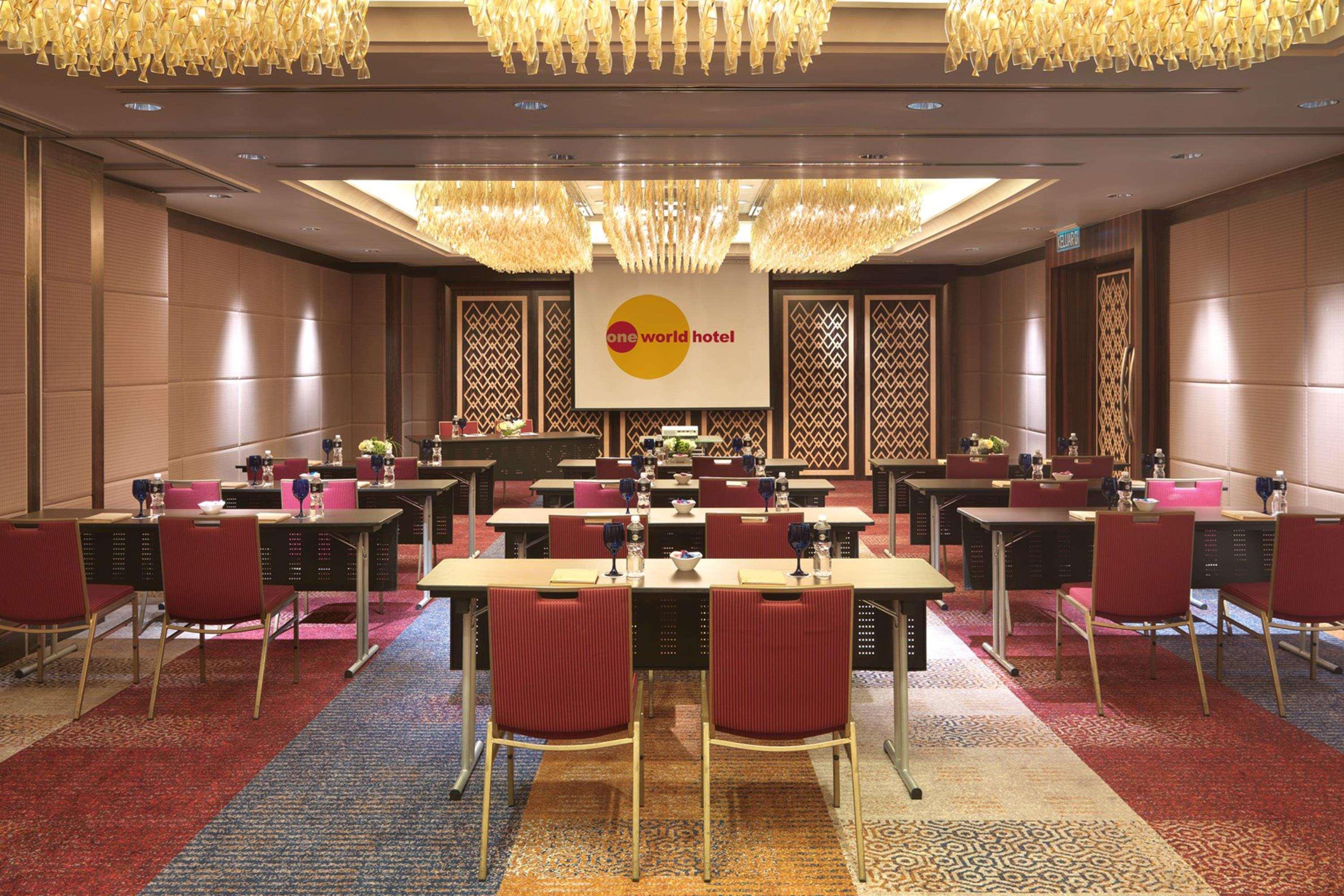 Hotel One World